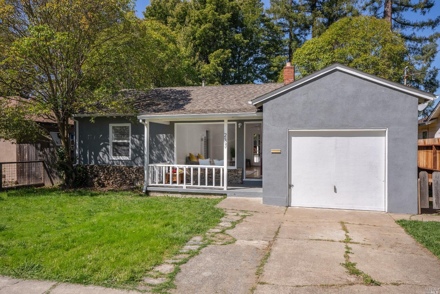 237 S Montgomery Street