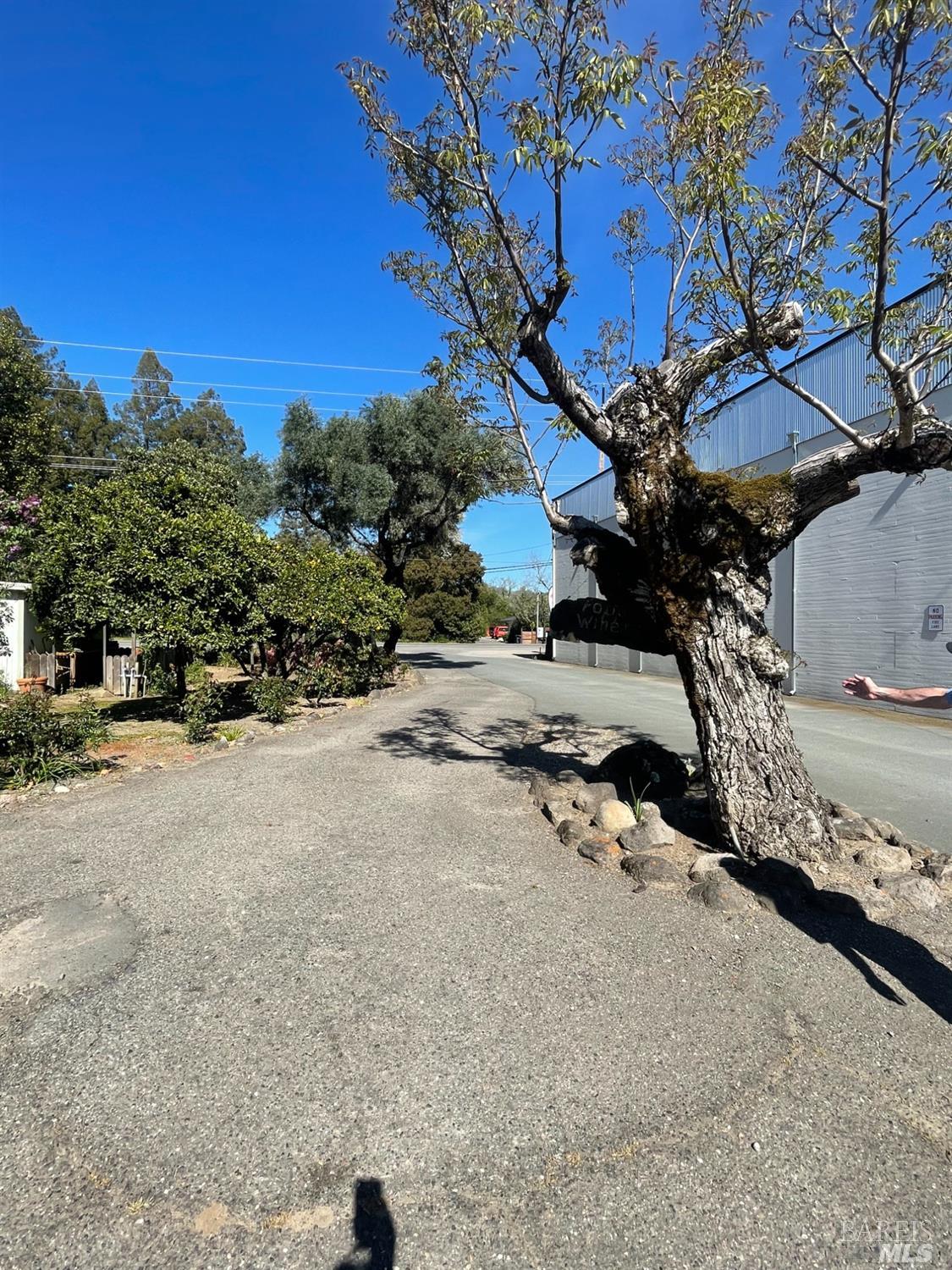 12781 Old Redwood Highway