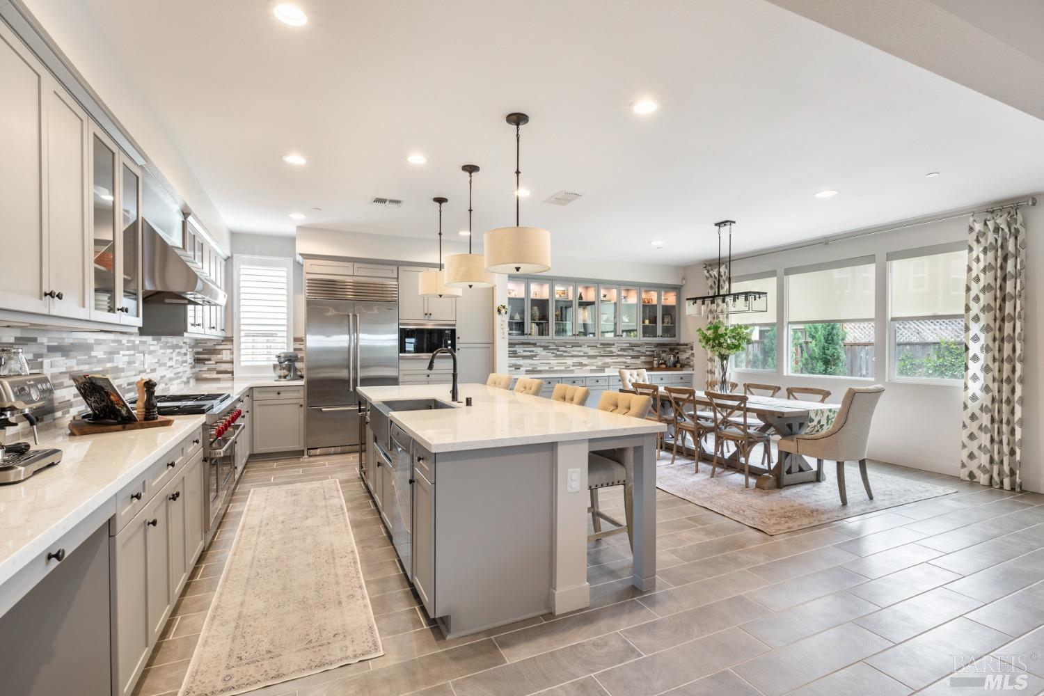 2429 Francisco Avenue