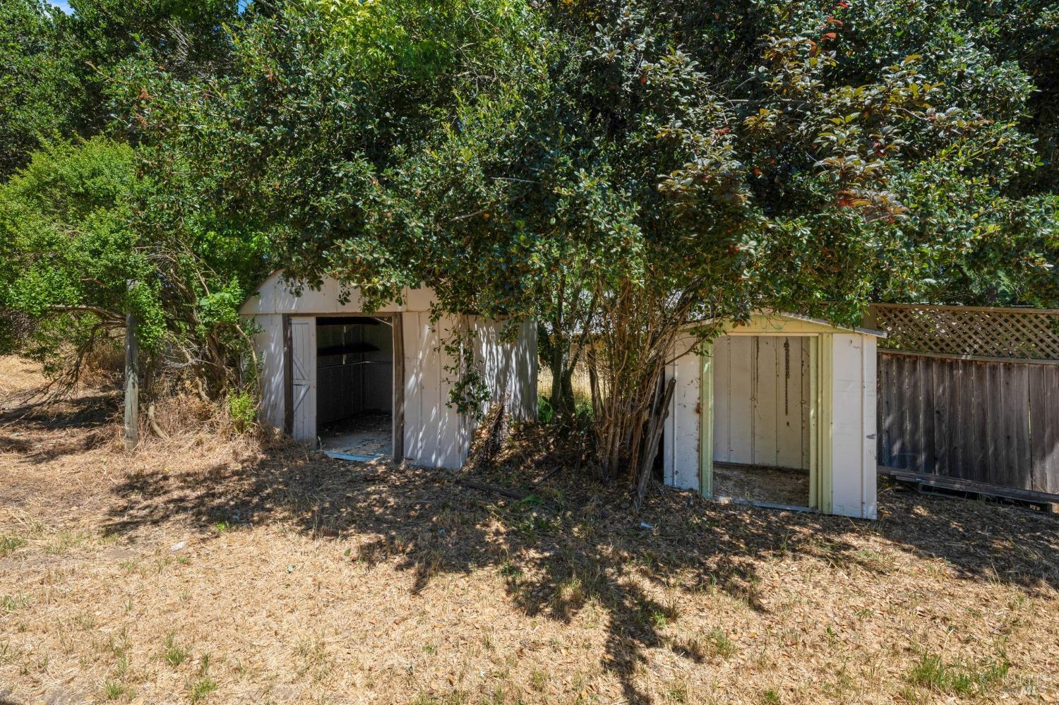 1440 Mountain View Ave