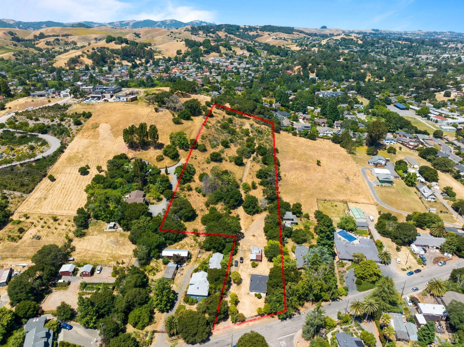 1440 Mountain View Ave