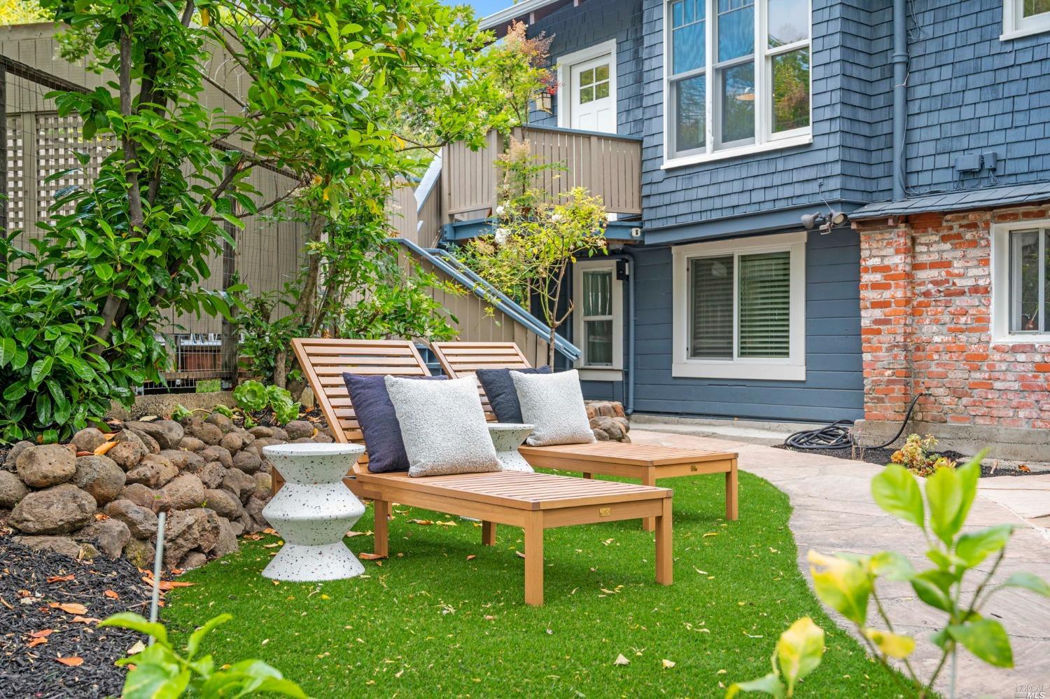 609 C Street