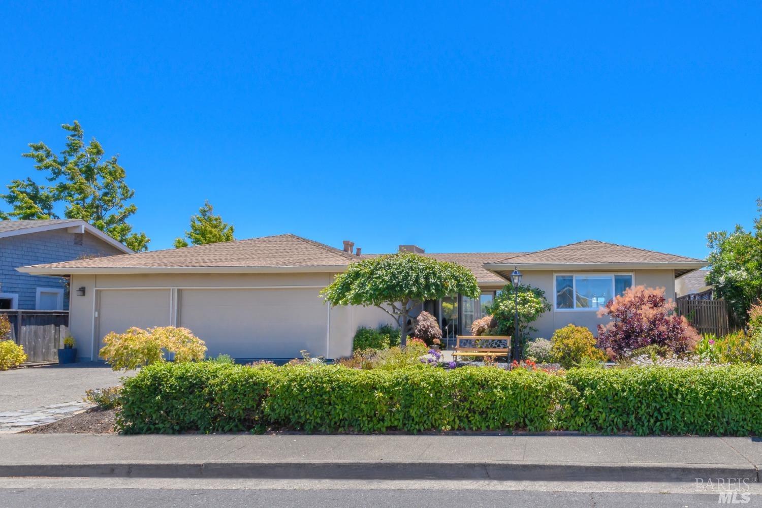 222 Martinique Avenue