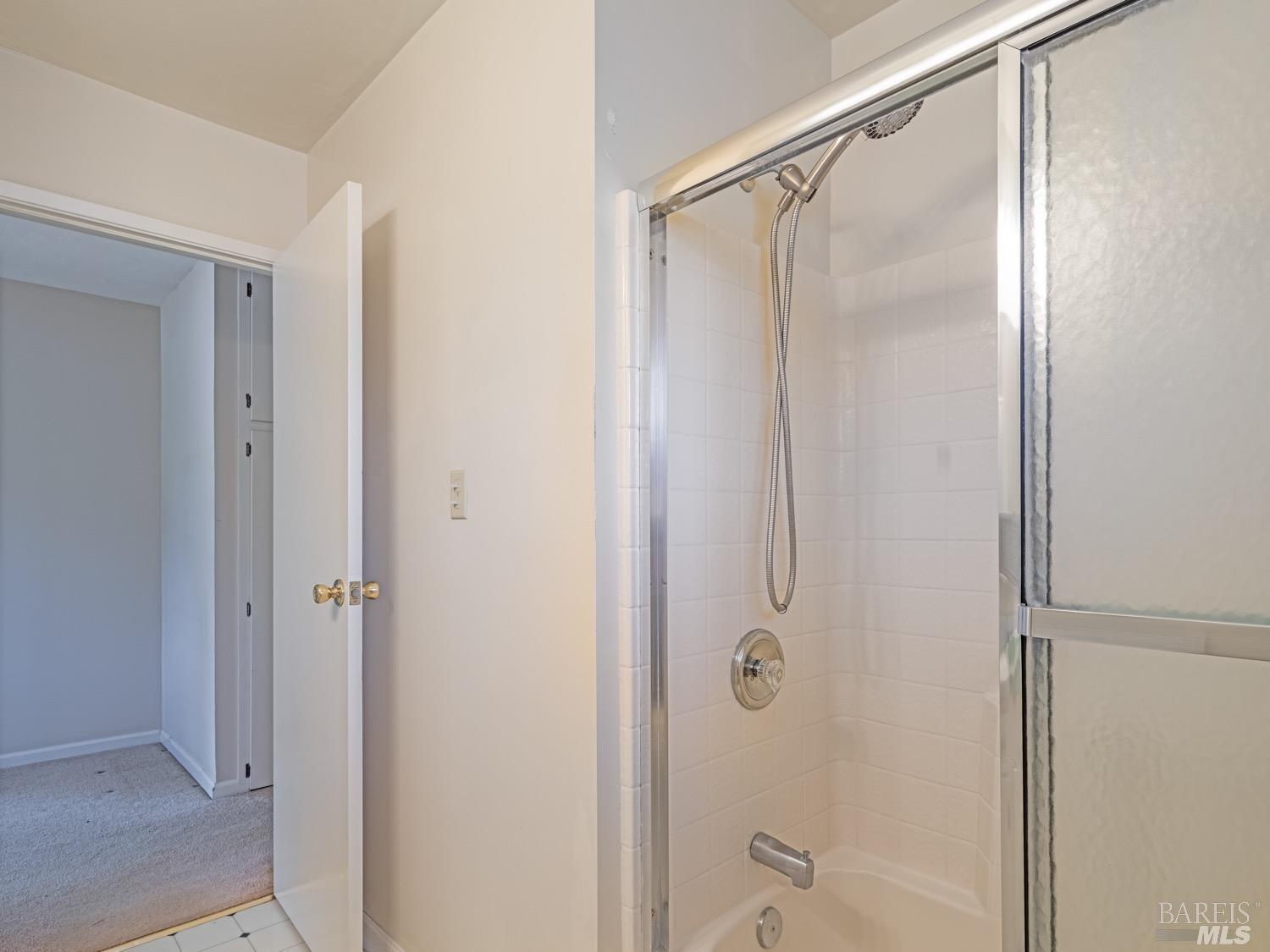 2113 Las Gallinas Avenue