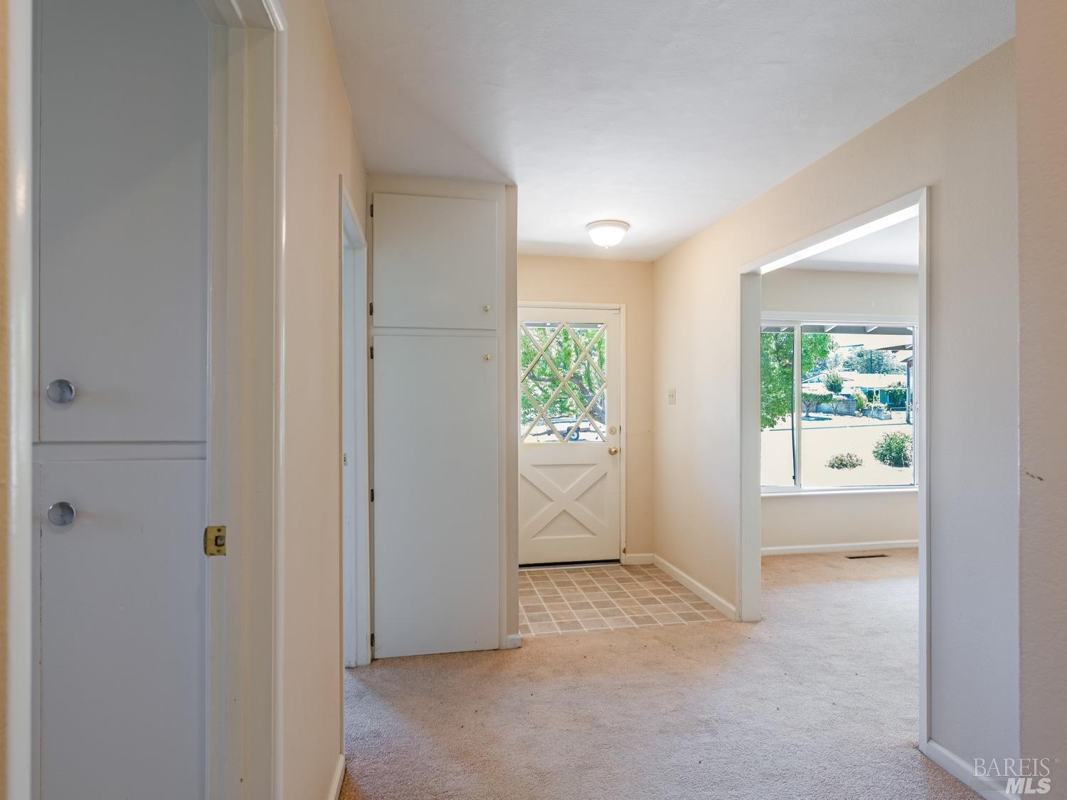 2113 Las Gallinas Avenue