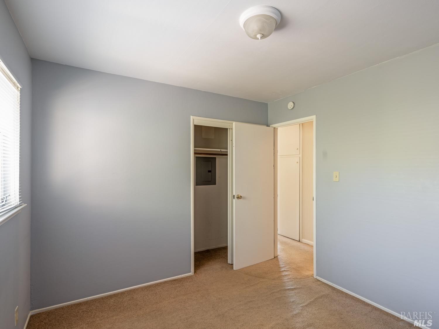 2113 Las Gallinas Avenue