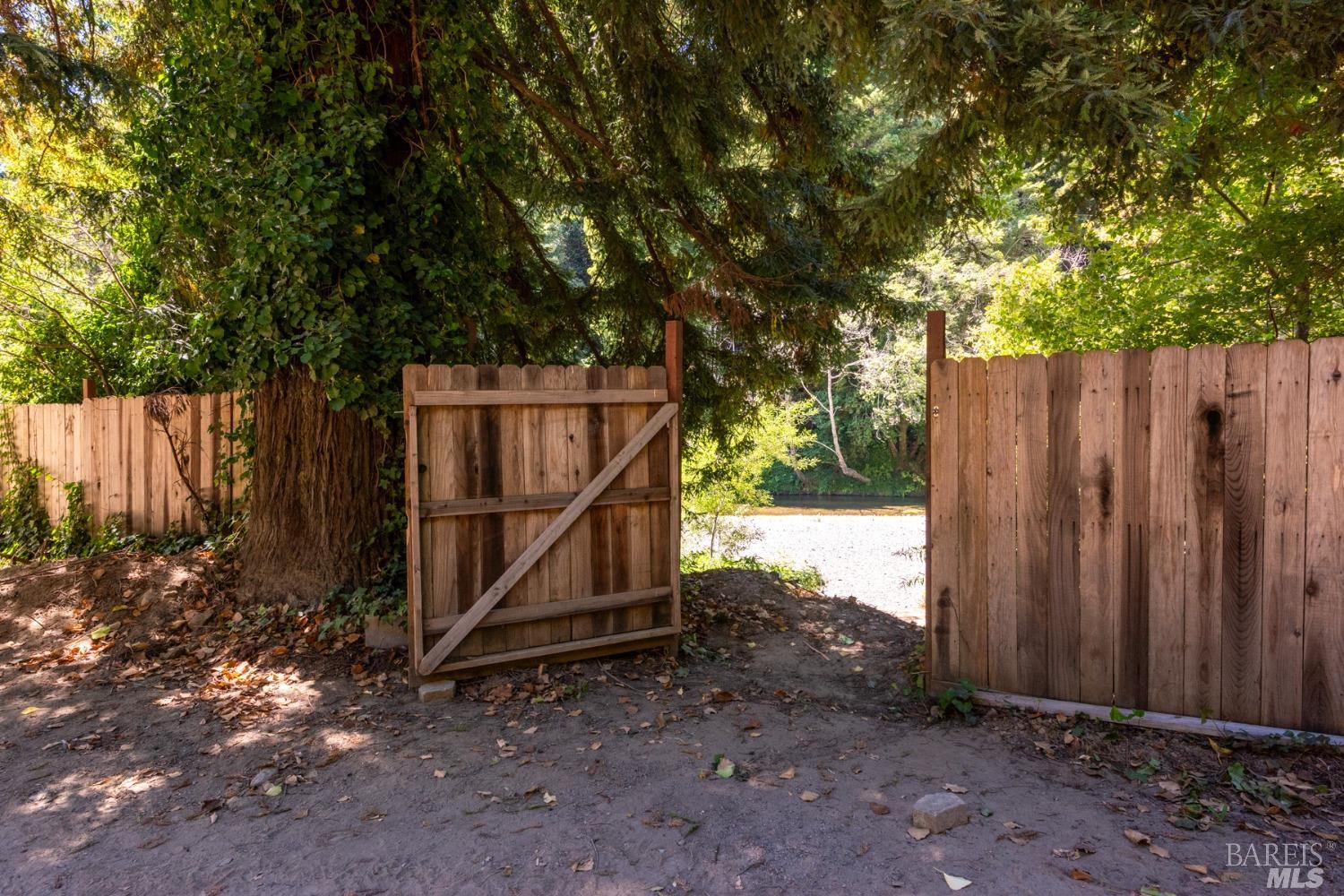 825 Austin Creek Road