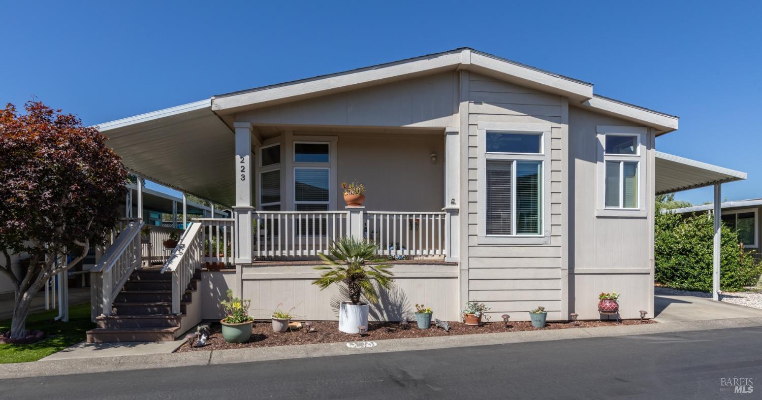 6468 Washington Street Unit: #223