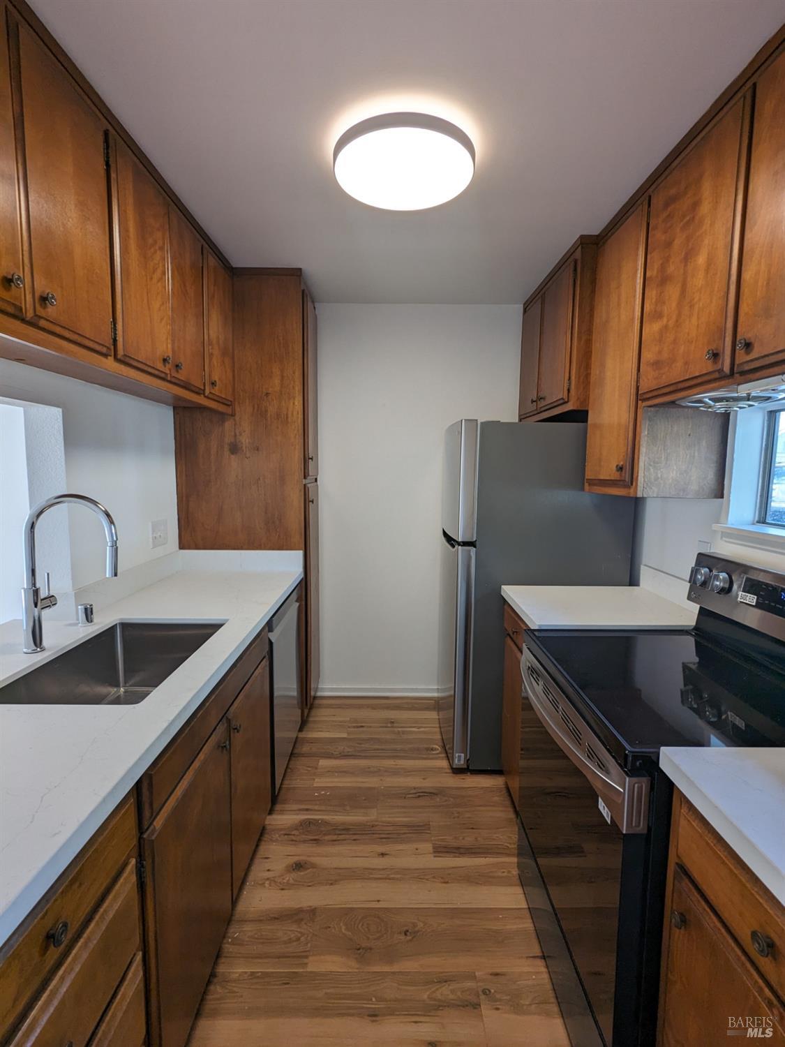 319 North Street Unit: 8