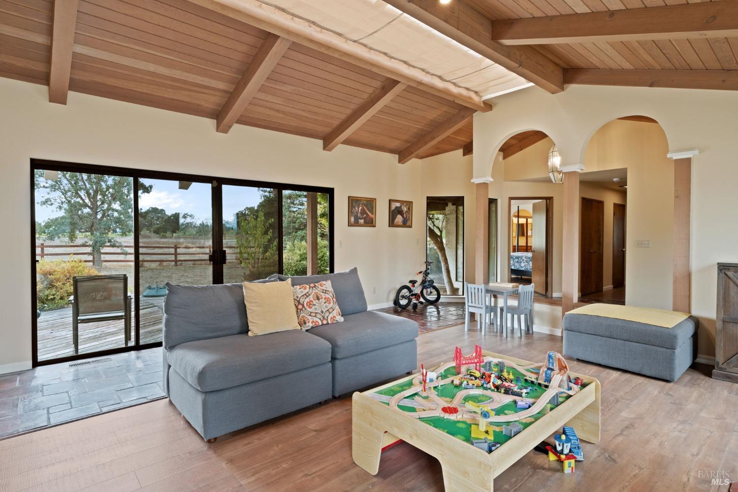 5498 Bravo Toro Lane