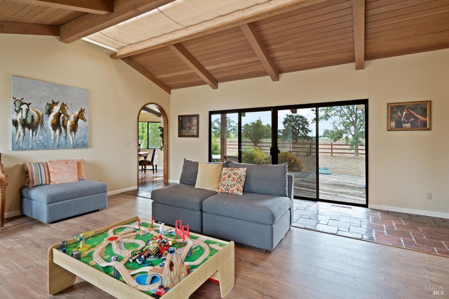 5498 Bravo Toro Lane