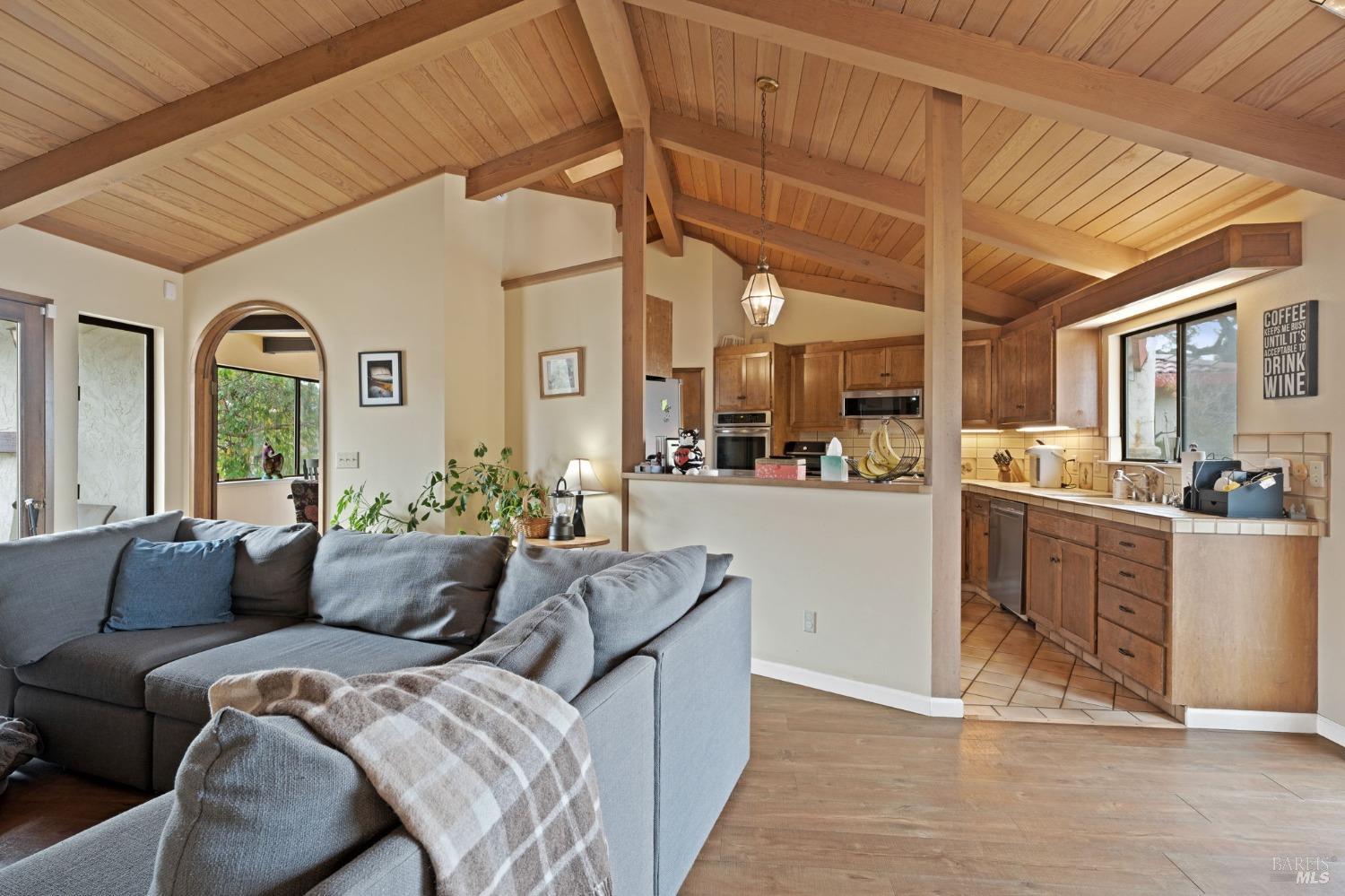 5498 Bravo Toro Lane