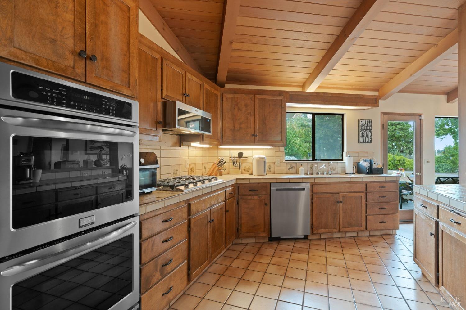 5498 Bravo Toro Lane