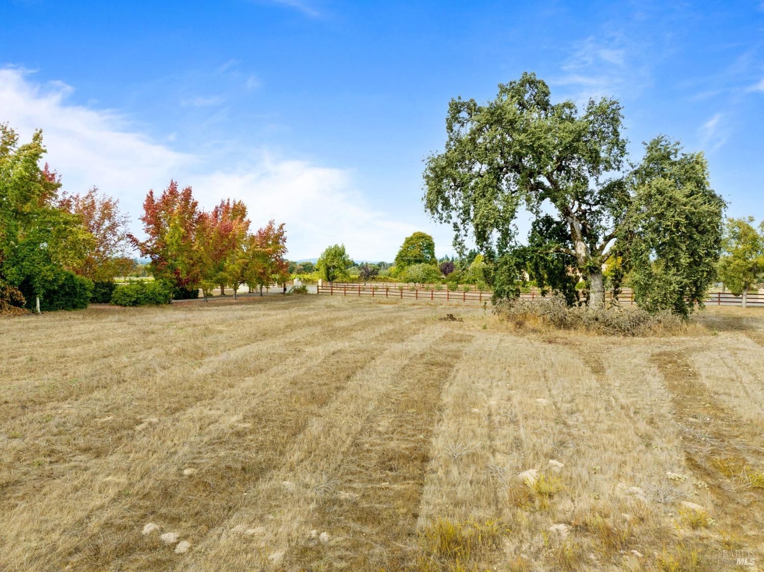 5498 Bravo Toro Lane