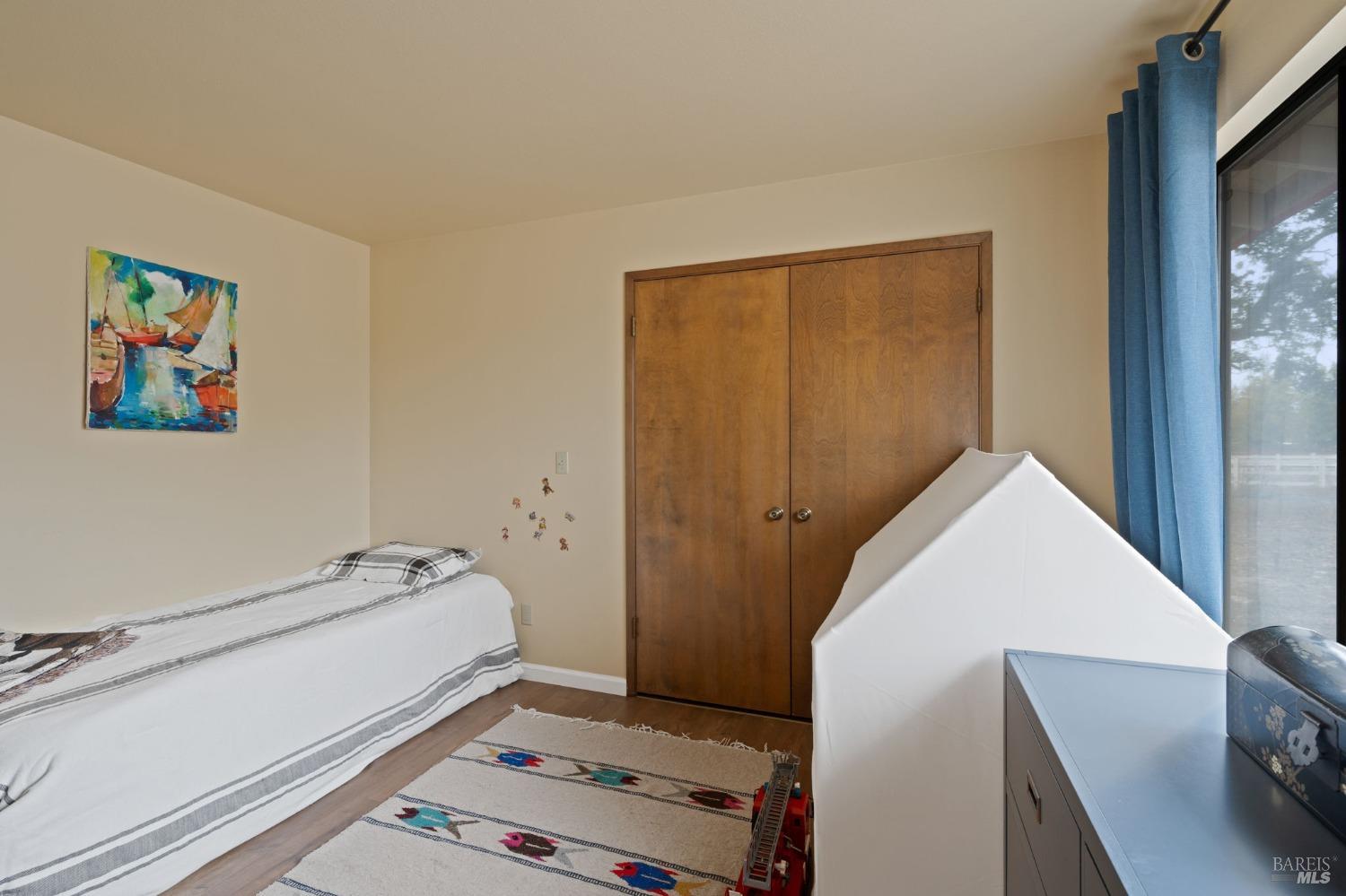 5498 Bravo Toro Lane