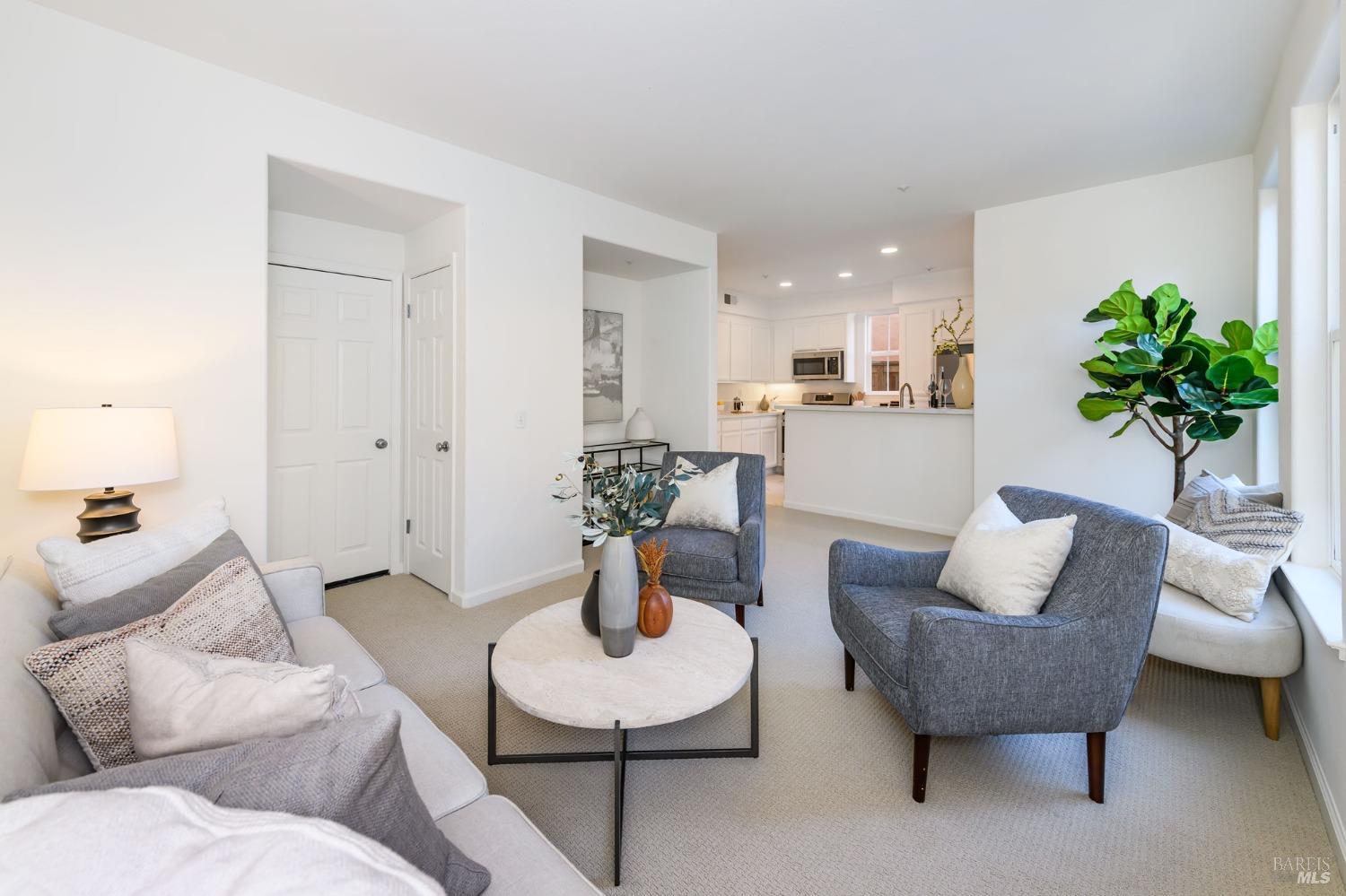 106 Amelia Way