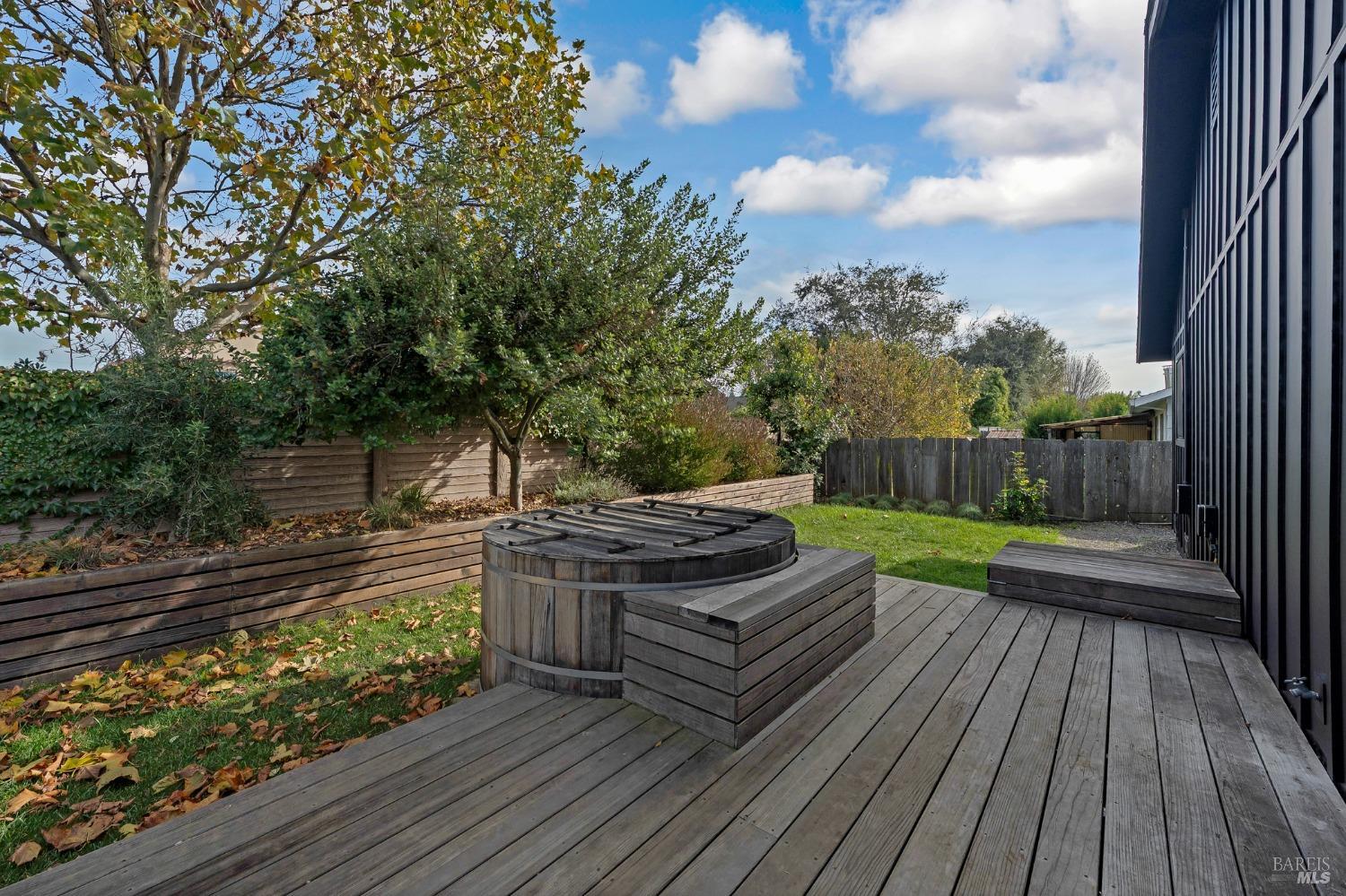 471 Pleasant Hill Avenue N