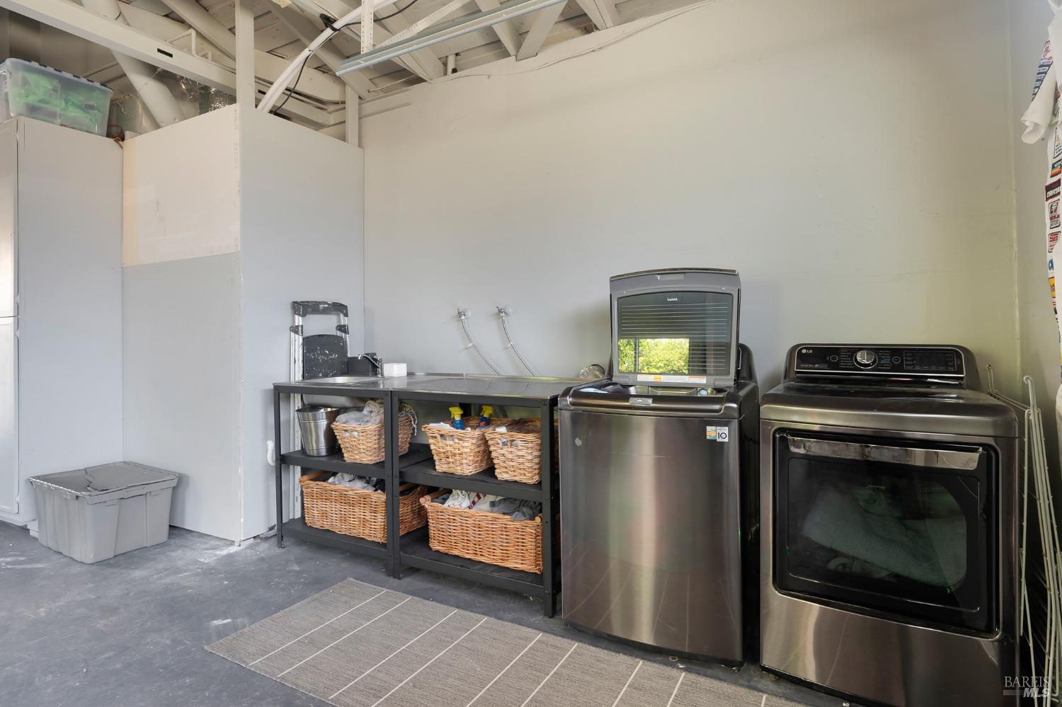 471 Pleasant Hill Avenue N