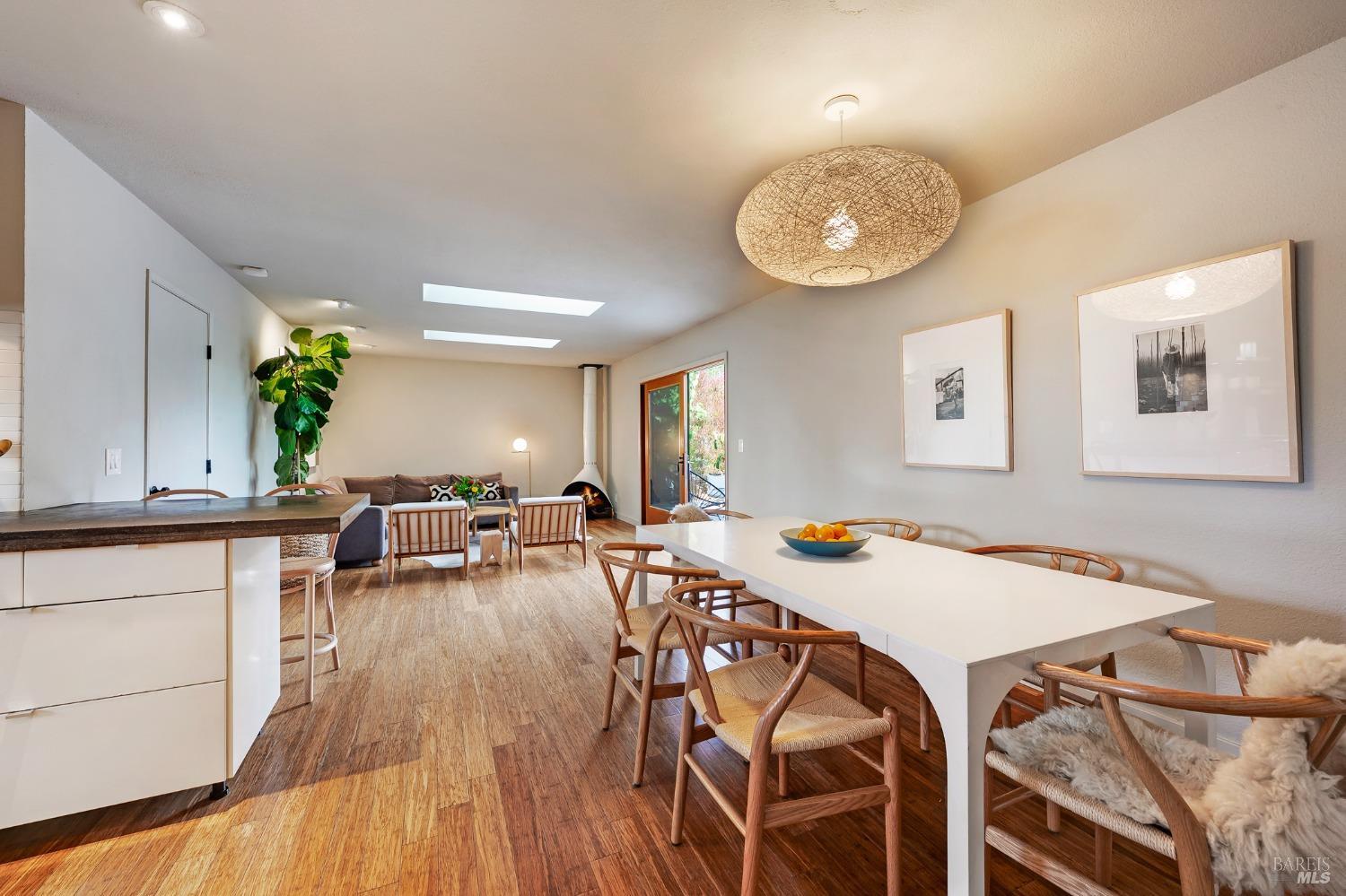 471 Pleasant Hill Avenue N