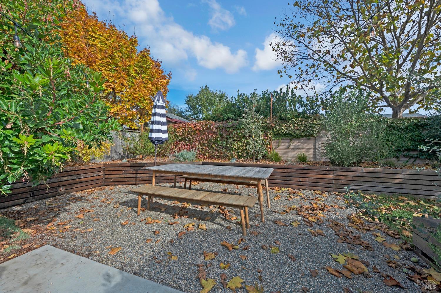 471 Pleasant Hill Avenue N