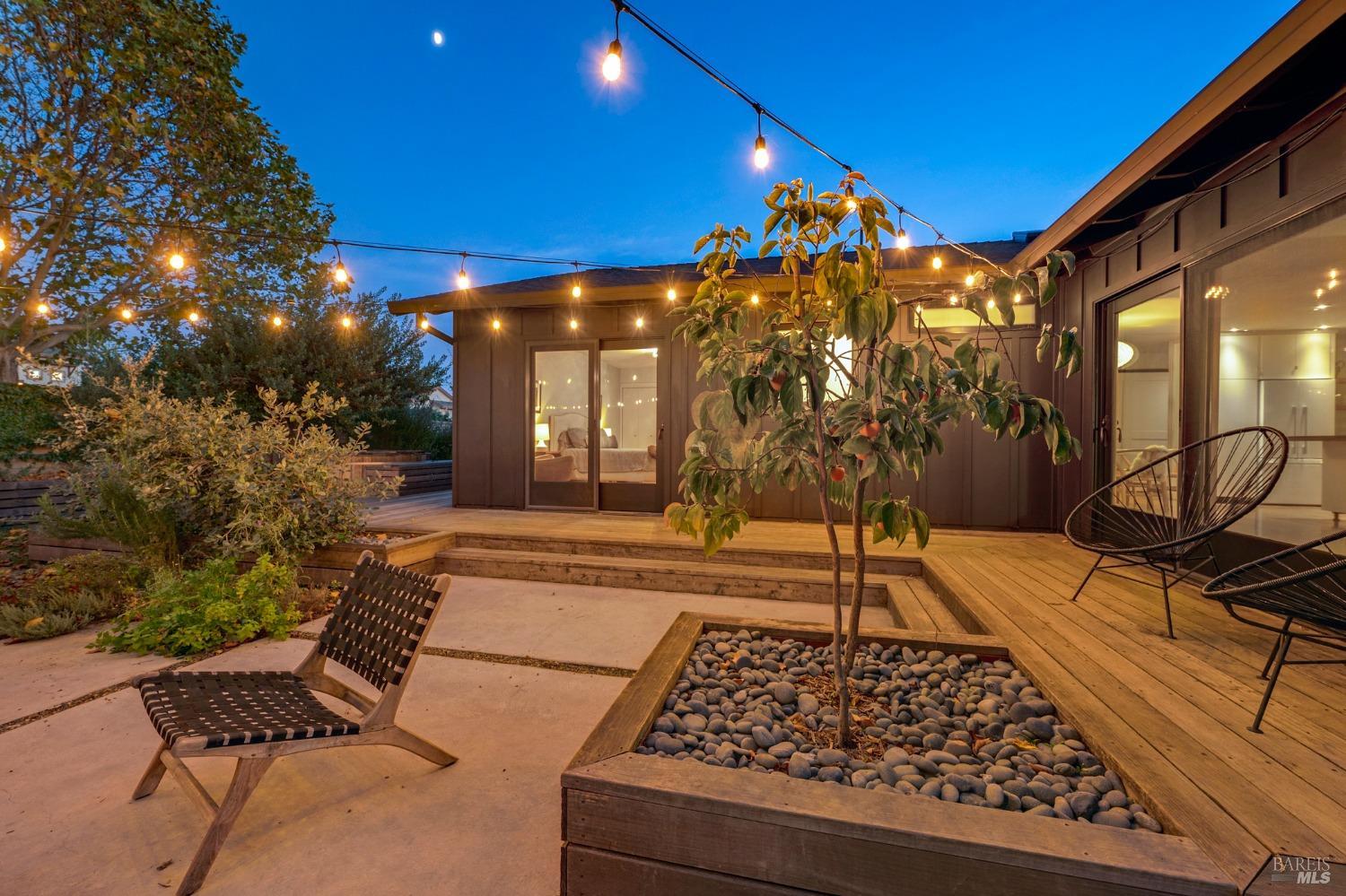 471 Pleasant Hill Avenue N