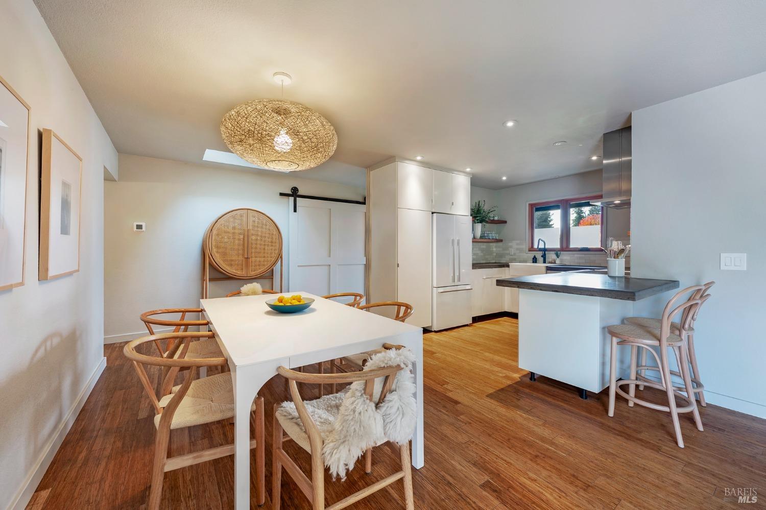 471 Pleasant Hill Avenue N