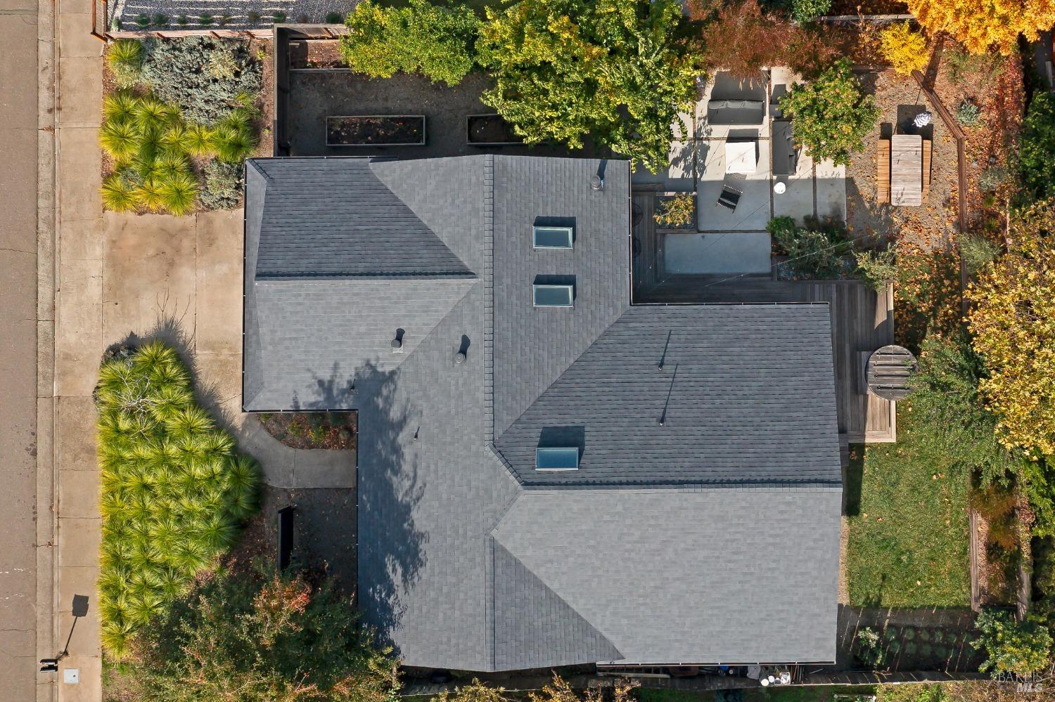 471 Pleasant Hill Avenue N