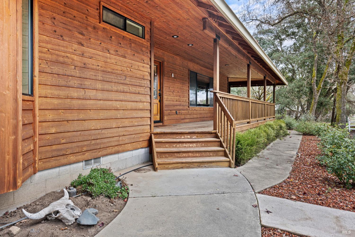 8250 Vineyard Oaks Dr