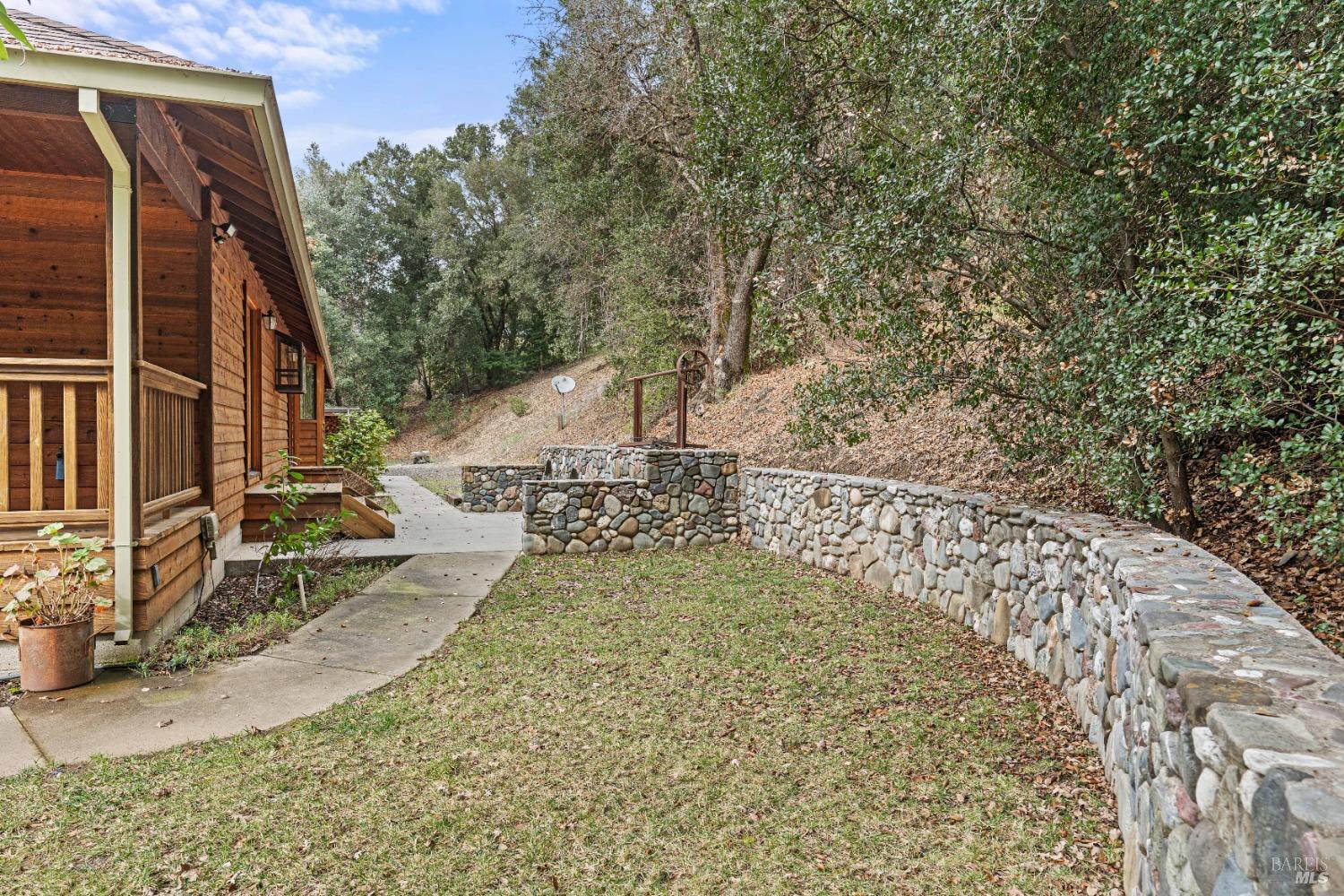 8250 Vineyard Oaks Dr