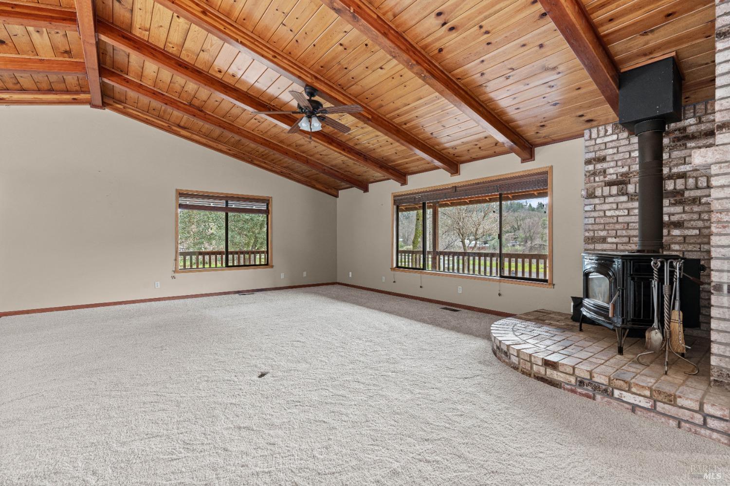 8250 Vineyard Oaks Dr