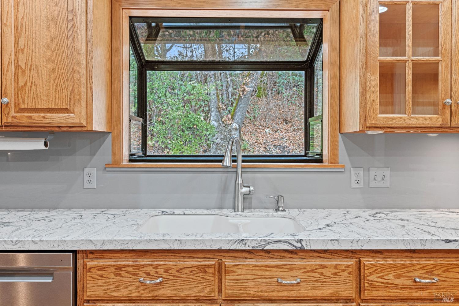 8250 Vineyard Oaks Dr