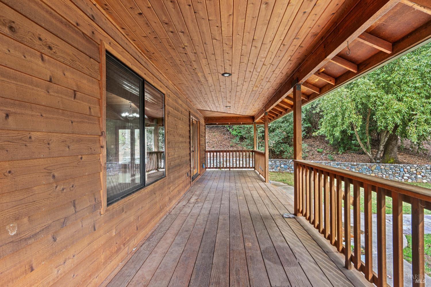 8250 Vineyard Oaks Dr