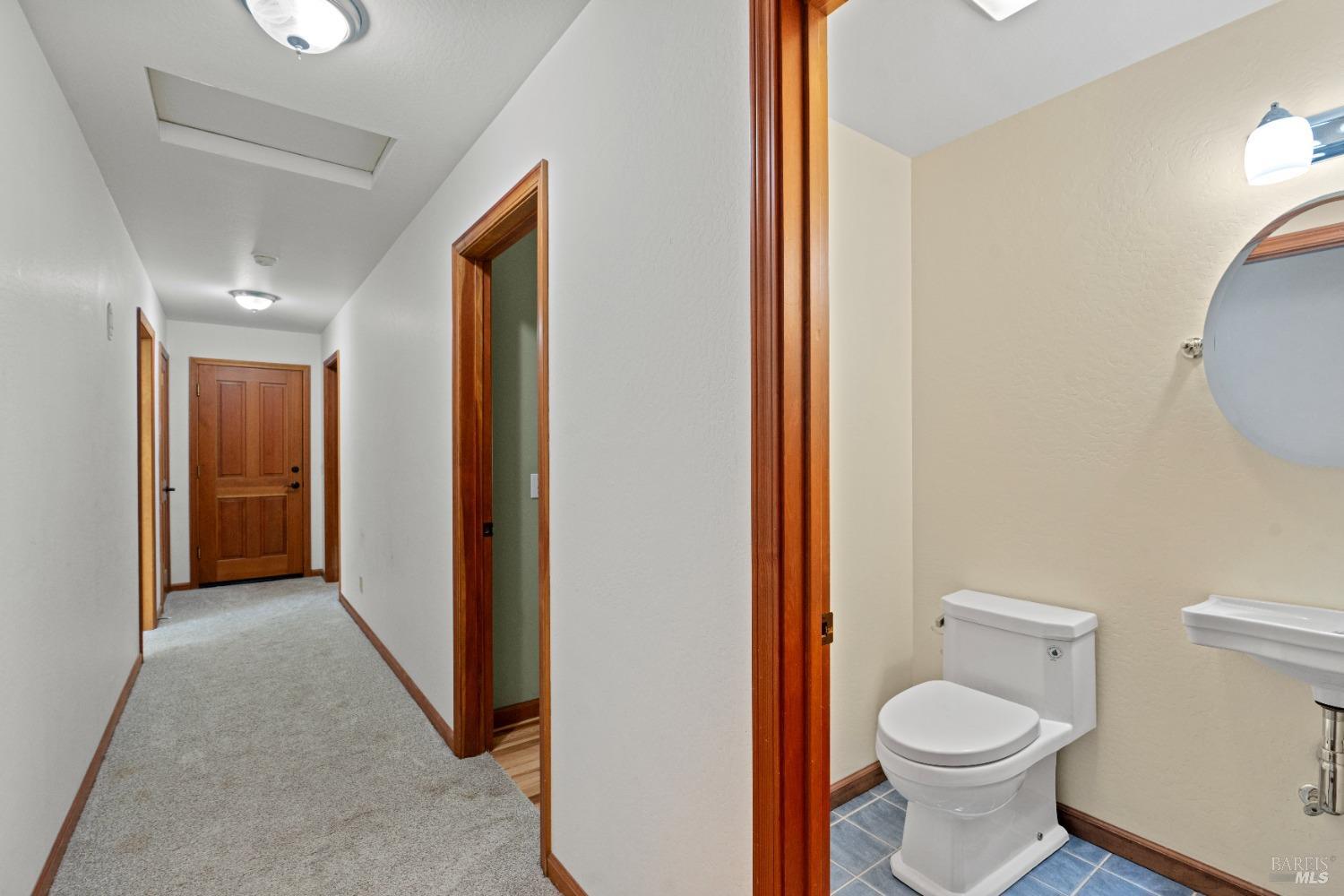 8250 Vineyard Oaks Dr