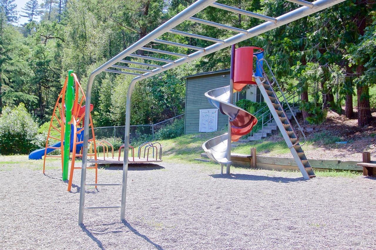 18151 Hillcrest Avenue