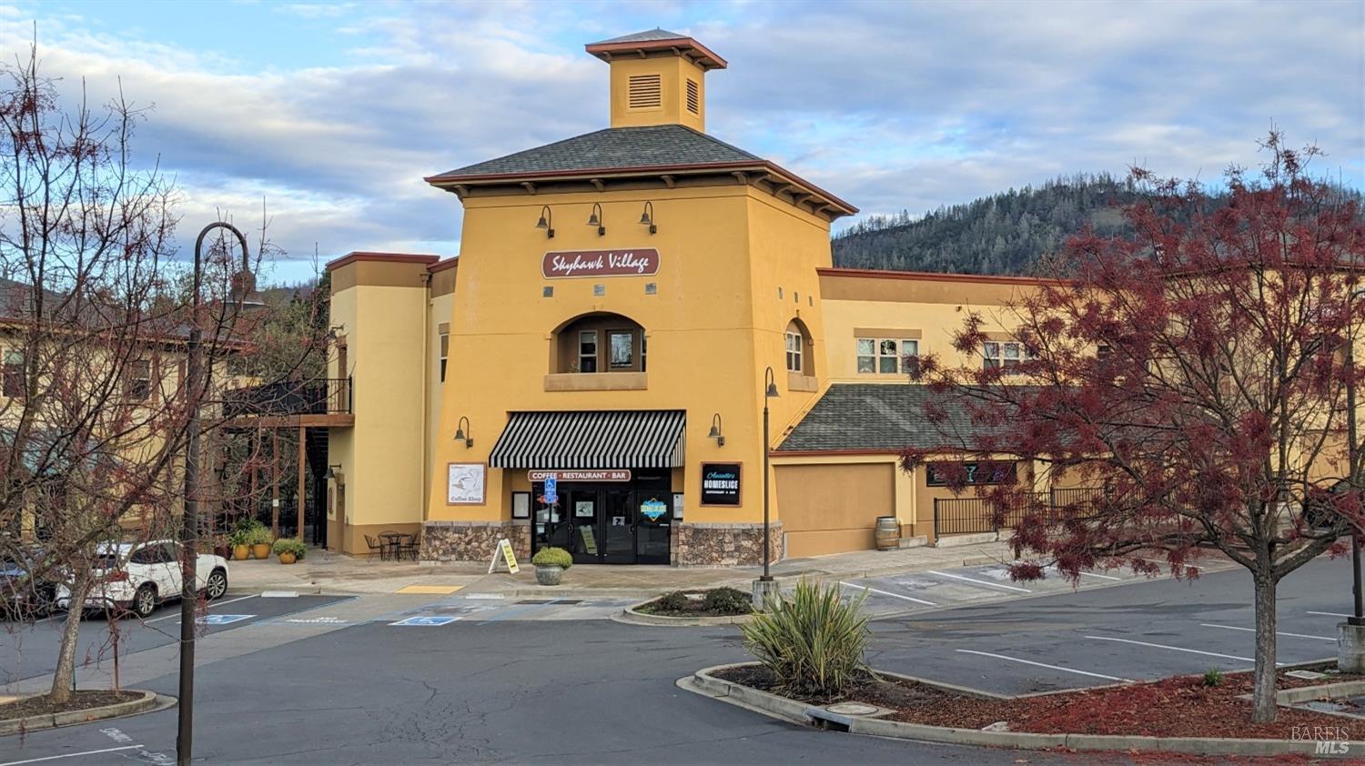 5903 Mountain Hawk Dr