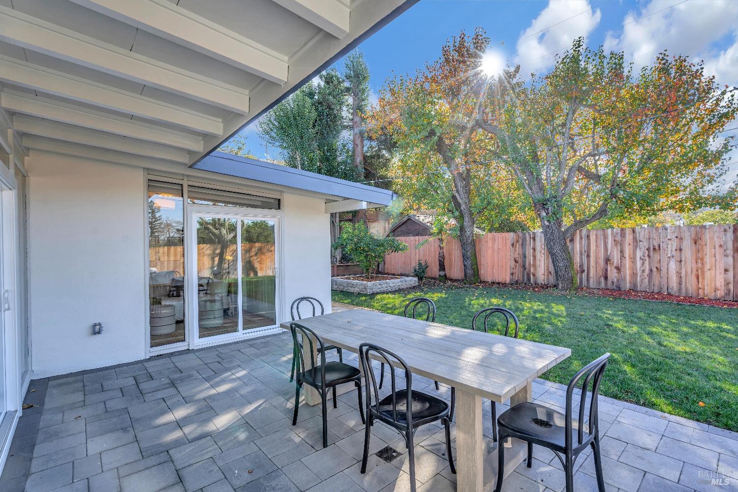 1271 Leafwood Heights