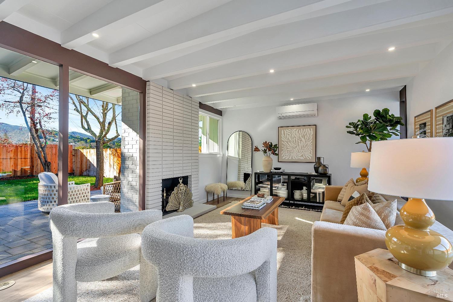 1271 Leafwood Heights