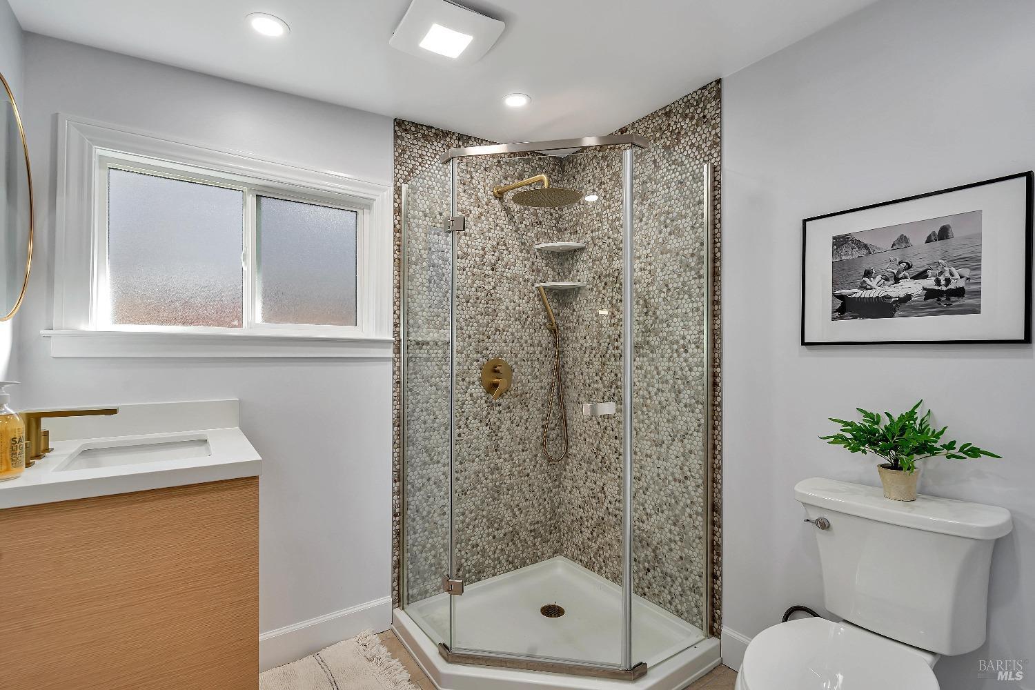 1271 Leafwood Heights