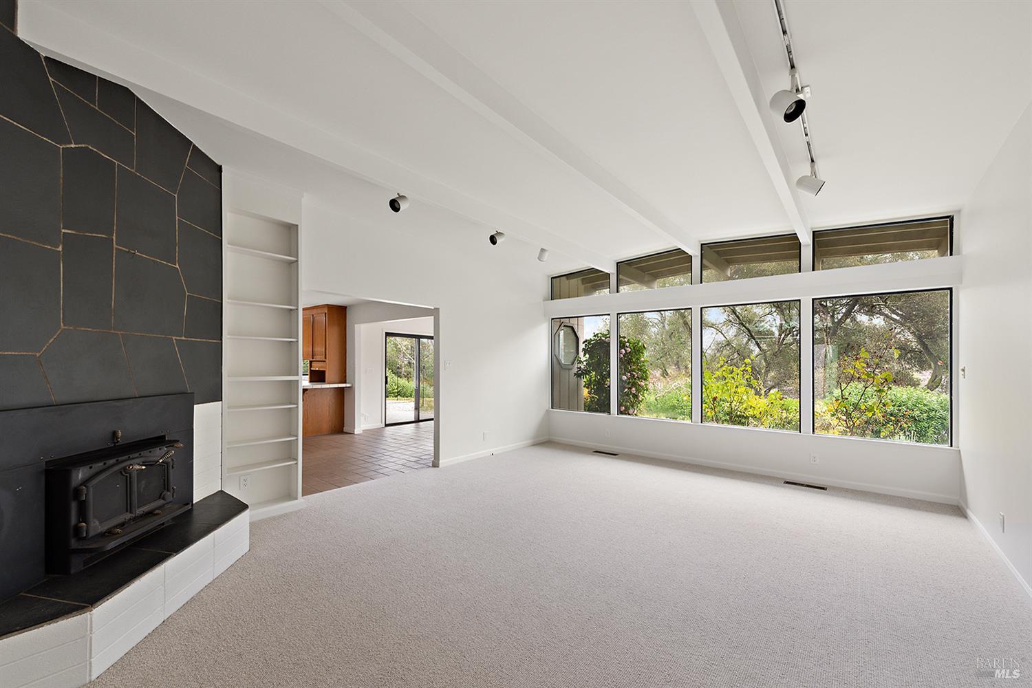 716 University Street