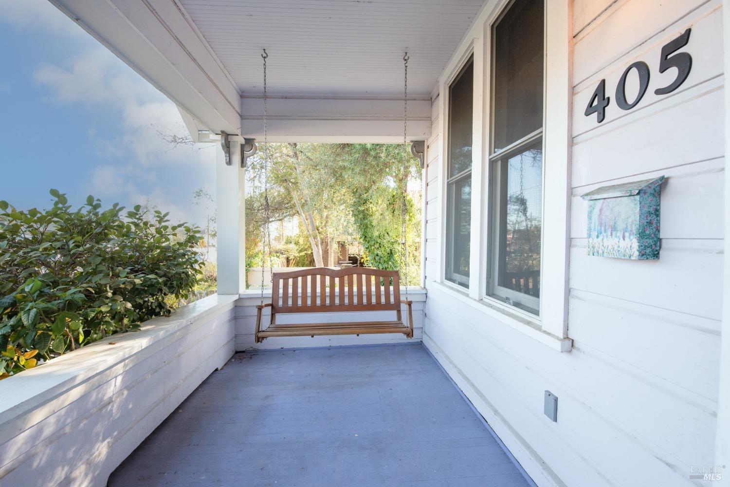 405 N Cloverdale Blvd