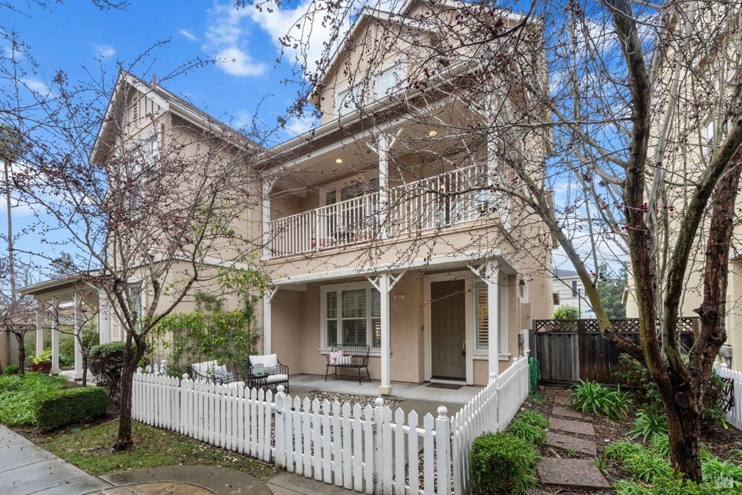 2035 Aristides Court