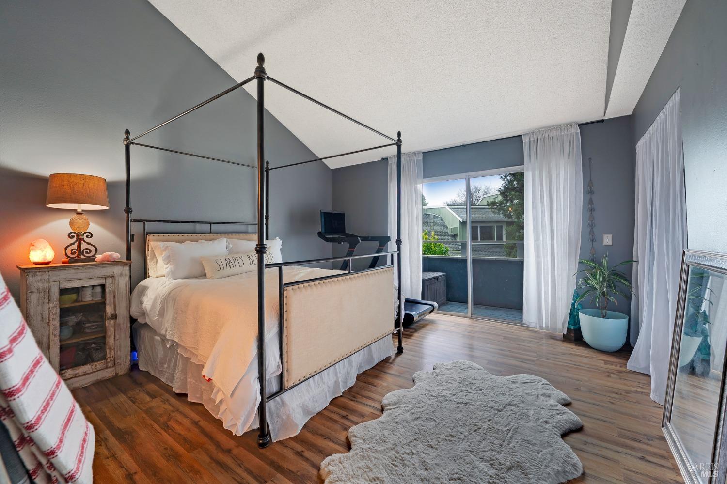 639 Racquet Club Circle