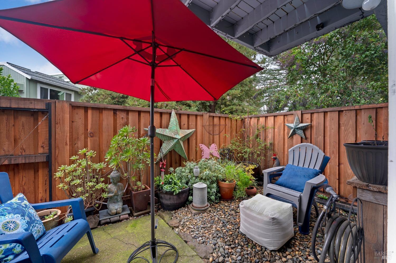 639 Racquet Club Circle