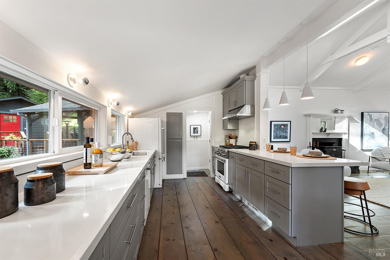 17565 Old Monte Rio Rd