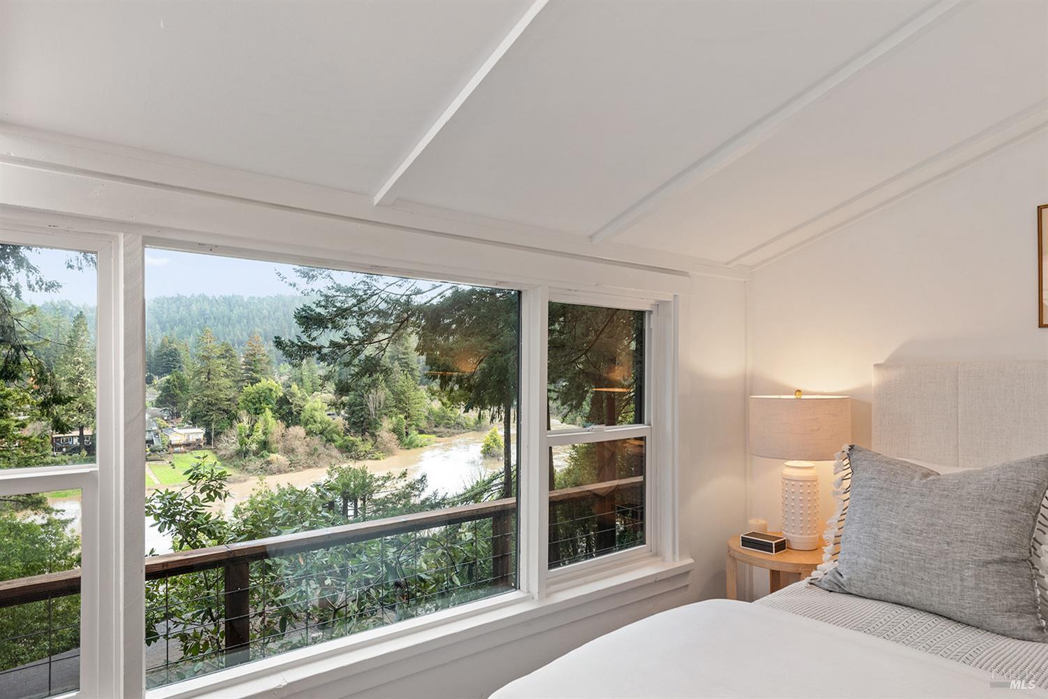 17565 Old Monte Rio Rd