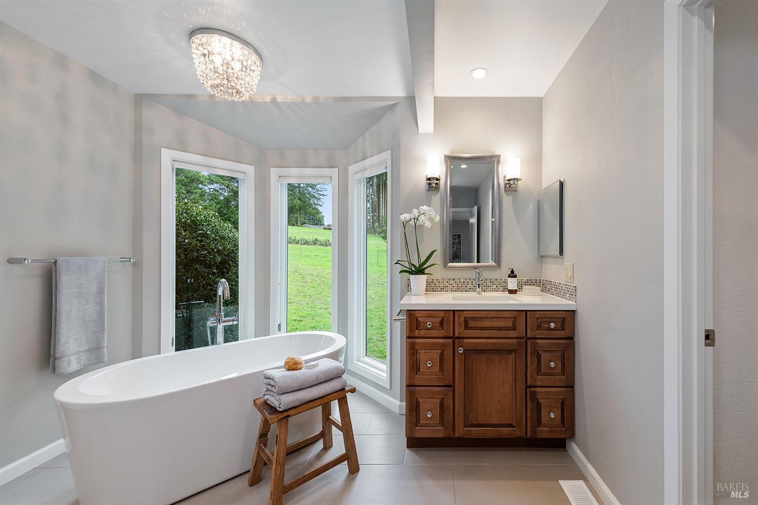 11820 Barnett Valley Rd