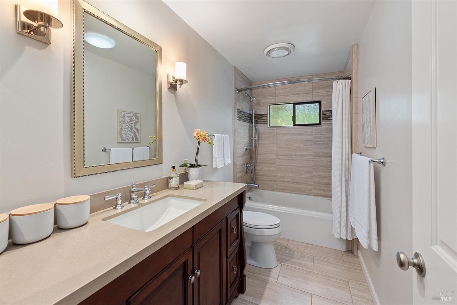 11820 Barnett Valley Rd