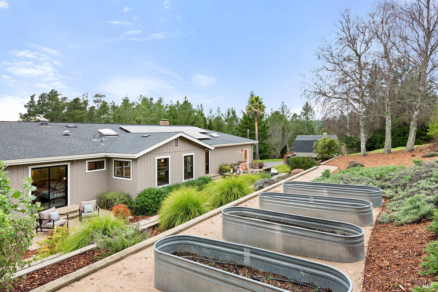 11820 Barnett Valley Rd