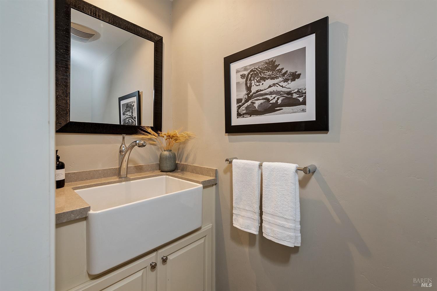 11820 Barnett Valley Rd