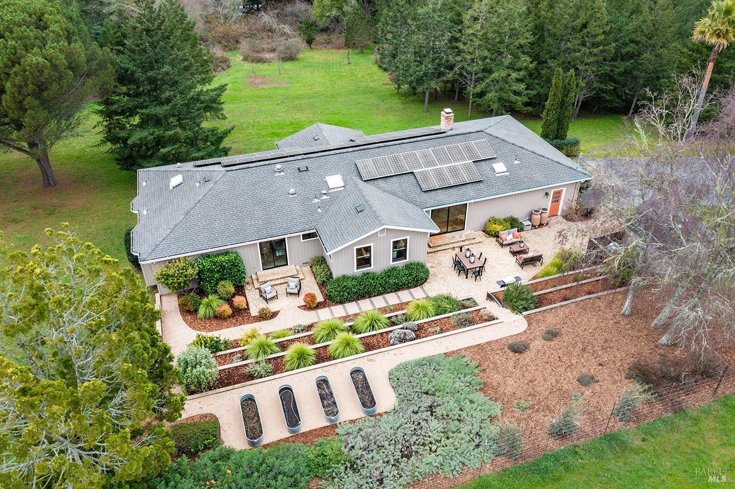 11820 Barnett Valley Rd